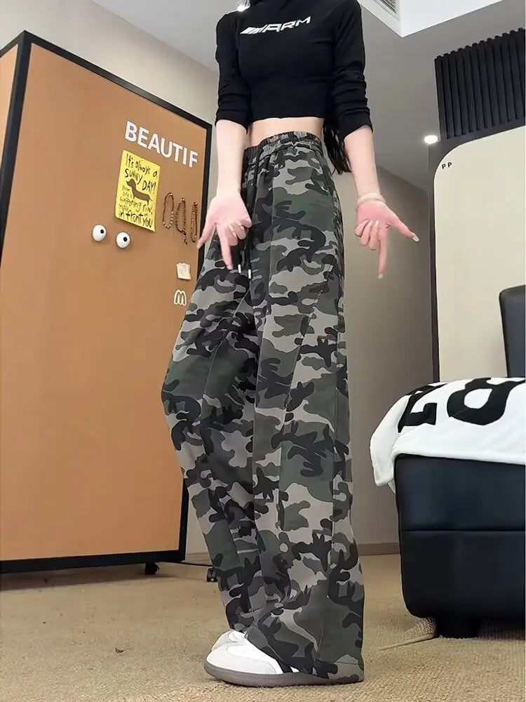 American retro camouflage jeans for women in spring and autumn, high waisted straight leg, loose and wide leg workwear, long pan