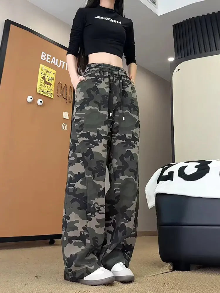 American retro camouflage jeans for women in spring and autumn, high waisted straight leg, loose and wide leg workwear, long pan